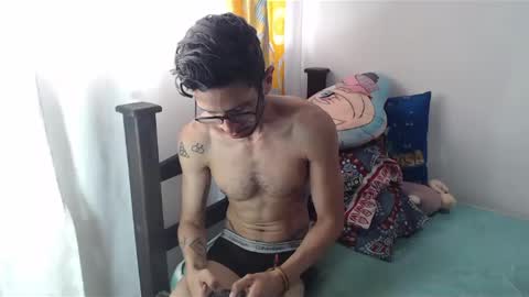 Snapshot of julfigo chatting on March 3, 2:06 pm Julfigo online show from March 3, 2:06 pm
