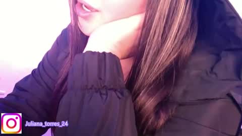 Snapshot of juli_69 chatting on January 31, 10:31 pm  Juliana Torres  online show from January 31, 10:31 pm