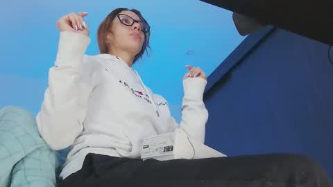 Julia Schedule 10 pm to 4  am GTM-5 online show from October 18, 6:56 pm