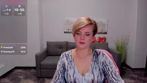 Snapshot of julia_wilsons chatting on February 17, 4:17 pm Julia online show from February 17, 4:17 pm