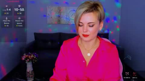 Julia online show from December 5, 12:58 pm