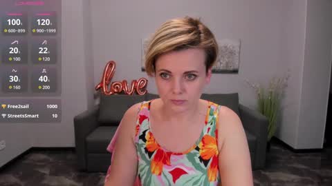 Snapshot of julia_wilsons chatting on February 12, 5:48 pm Julia online show from February 12, 5:48 pm