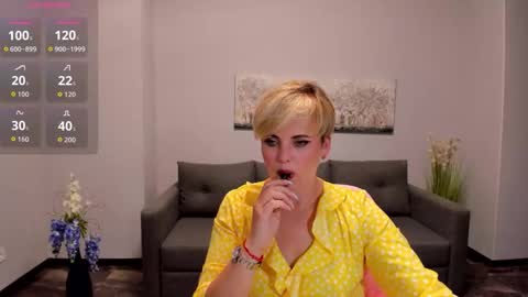 Snapshot of julia_wilsons chatting on September 17, 12:08 pm Julia online show from September 17, 12:08 pm