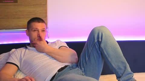 julian_turner online show from April 20, 12:19 pm