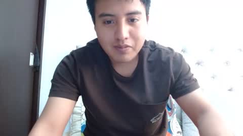 Snapshot of julianalvarez95 chatting on October 26, 5:12 pm Julian online show from October 26, 5:12 pm