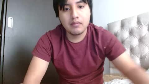 Julian online show from May 17, 8:51 pm
