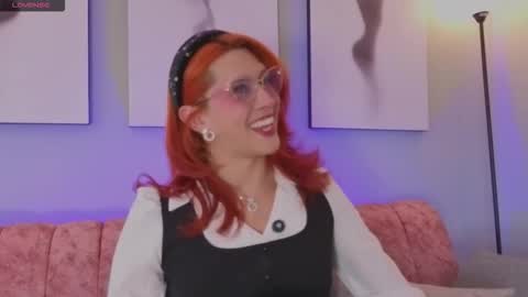 Snapshot of julianna_saenz chatting on October 11, 5:16 pm Juliana online show from October 11, 5:16 pm