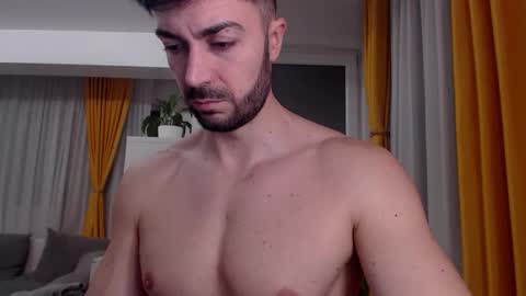 JulianRoyce online show from February 6, 12:03 am