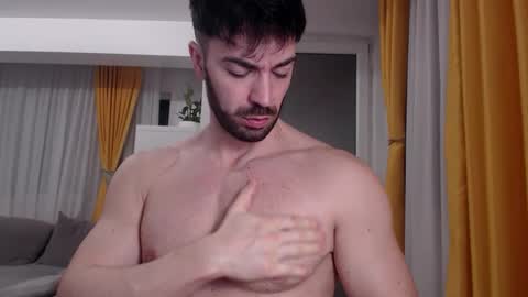 JulianRoyce online show from February 20, 12:21 am