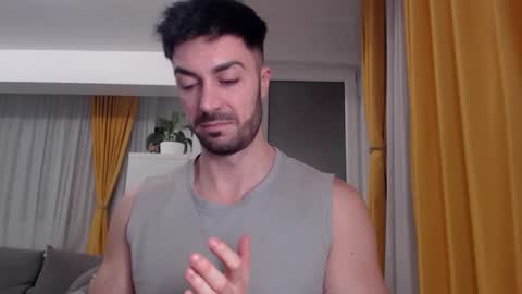 JulianRoyce online show from February 7, 11:30 pm