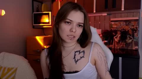 julidropp online show from February 17, 6:07 pm