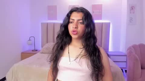 julie_devani online show from November 29, 9:44 pm