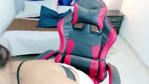   julieta online show from May 22, 2:07 am
