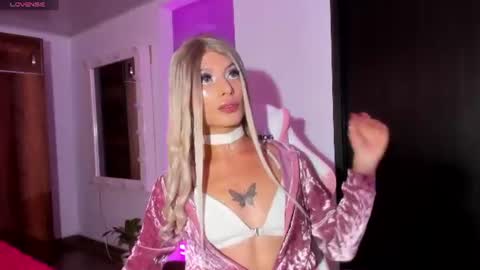   online show from July 1, 11:02 pm
