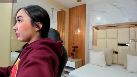     online show from December 3, 9:59 pm