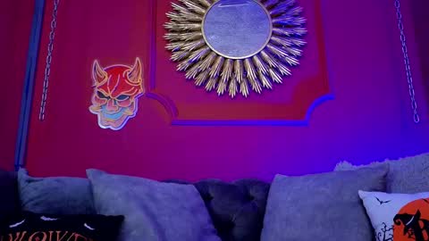  Julieta  online show from October 13, 11:45 am