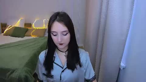 juliettemonli online show from June 17, 11:37 am