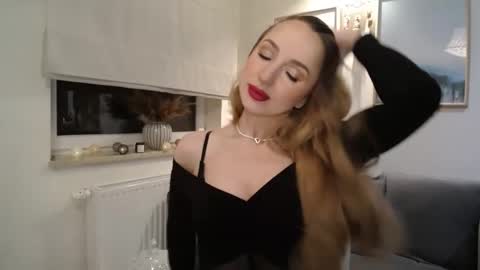 JulietteSensual online show from September 29, 8:30 pm