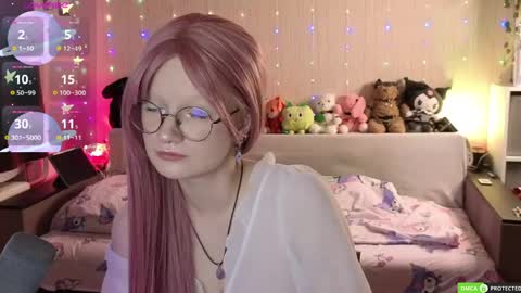 julifisher online show from April 23, 4:53 am