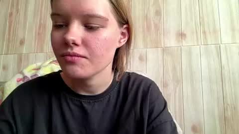 Malin online show from June 18, 2:33 pm