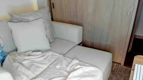 july_correa online show from January 15, 10:18 pm