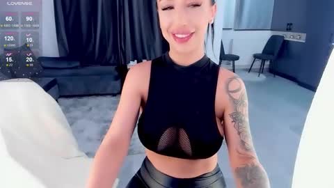 julya online show from January 17, 8:33 pm