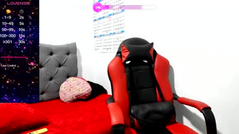 Julya Smith online show from December 10, 4:27 pm