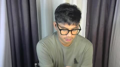 Snapshot of julz_alwayshorny chatting on October 22, 5:14 pm call me julz online show from October 22, 5:14 pm