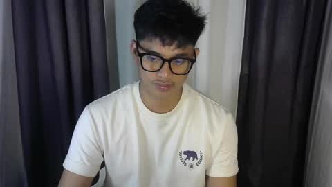 Snapshot of julz_alwayshorny chatting on October 21, 5:05 pm call me julz online show from October 21, 5:05 pm
