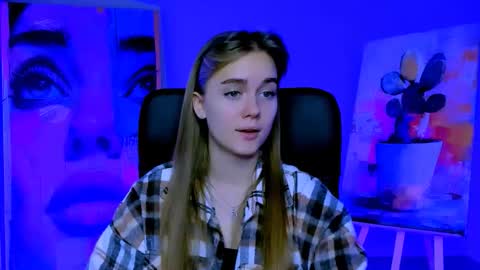 junewoods online show from November 17, 6:27 am