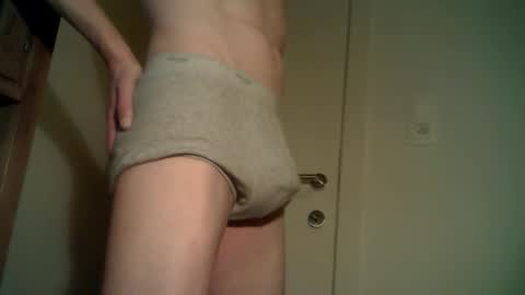 Junior online show from December 5, 6:06 pm