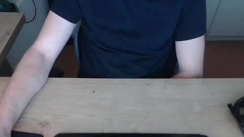 junk2711 online show from February 16, 4:05 pm