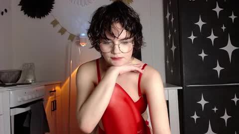 JunneWers online show from December 21, 5:19 pm