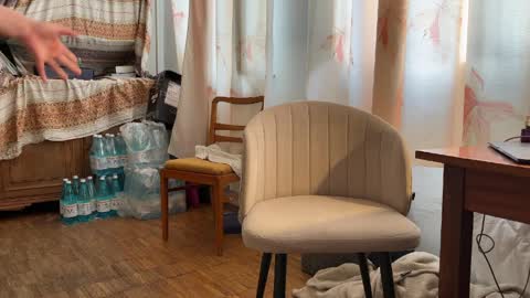 juralen online show from April 3, 8:43 am