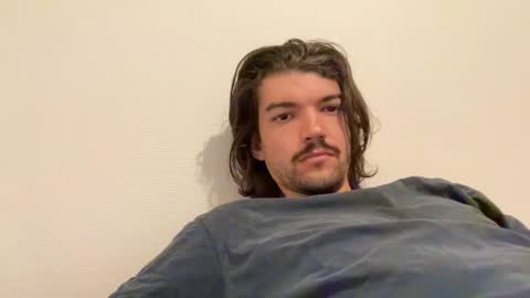 just_a_guy_with_a_big_cock online show from July 14, 7:02 am