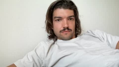 just_a_guy_with_a_big_cock online show from July 17, 9:11 am