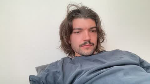 just_a_guy_with_a_big_cock online show from July 1, 3:42 pm