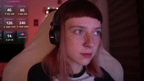 Snapshot of just_busking chatting on December 8, 1:52 am Julia online show from December 8, 1:52 am