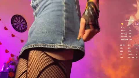 Jessica  I will be here on Tuesday November 26th online show from April 22, 7:10 pm