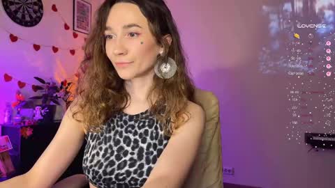 Jessica  I will be here on Tuesday November 26th online show from May 5, 3:18 pm