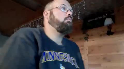 just_hangin_around online show from October 6, 3:52 pm