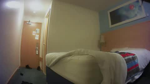 Dee online show from March 1, 10:25 pm