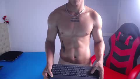 JUSTIN ANDREW online show from October 31, 3:29 am