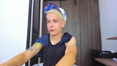 justin_biker online show from November 2, 12:27 pm