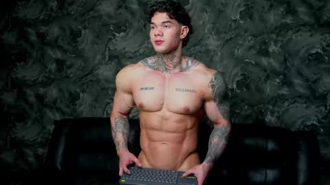 justin clark1 online show from March 28, 1:51 am