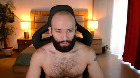 Justin online show from April 25, 12:40 pm