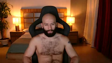 Justin online show from April 19, 12:00 am