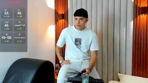 Justin online show from November 14, 1:13 pm