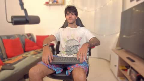 Diego online show from February 19, 6:18 pm