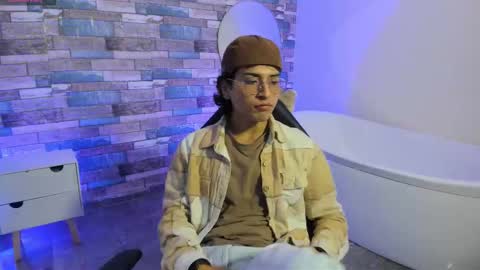  justin  online show from March 29, 11:34 am